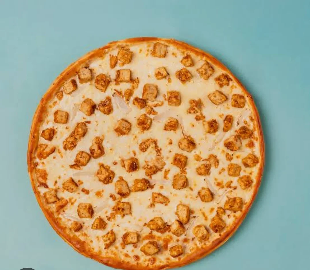 Chicken Tikka Pizza - Family Pack